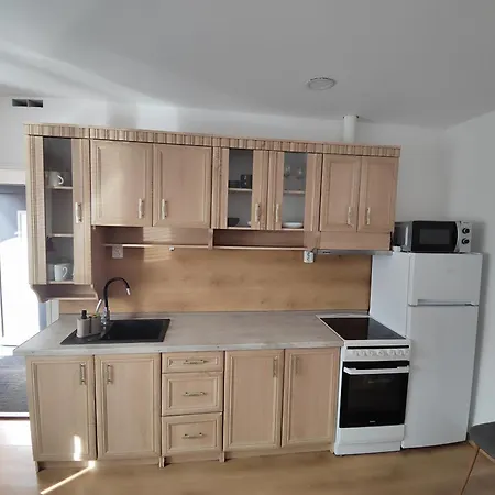 Apartmany Opolany アパート *